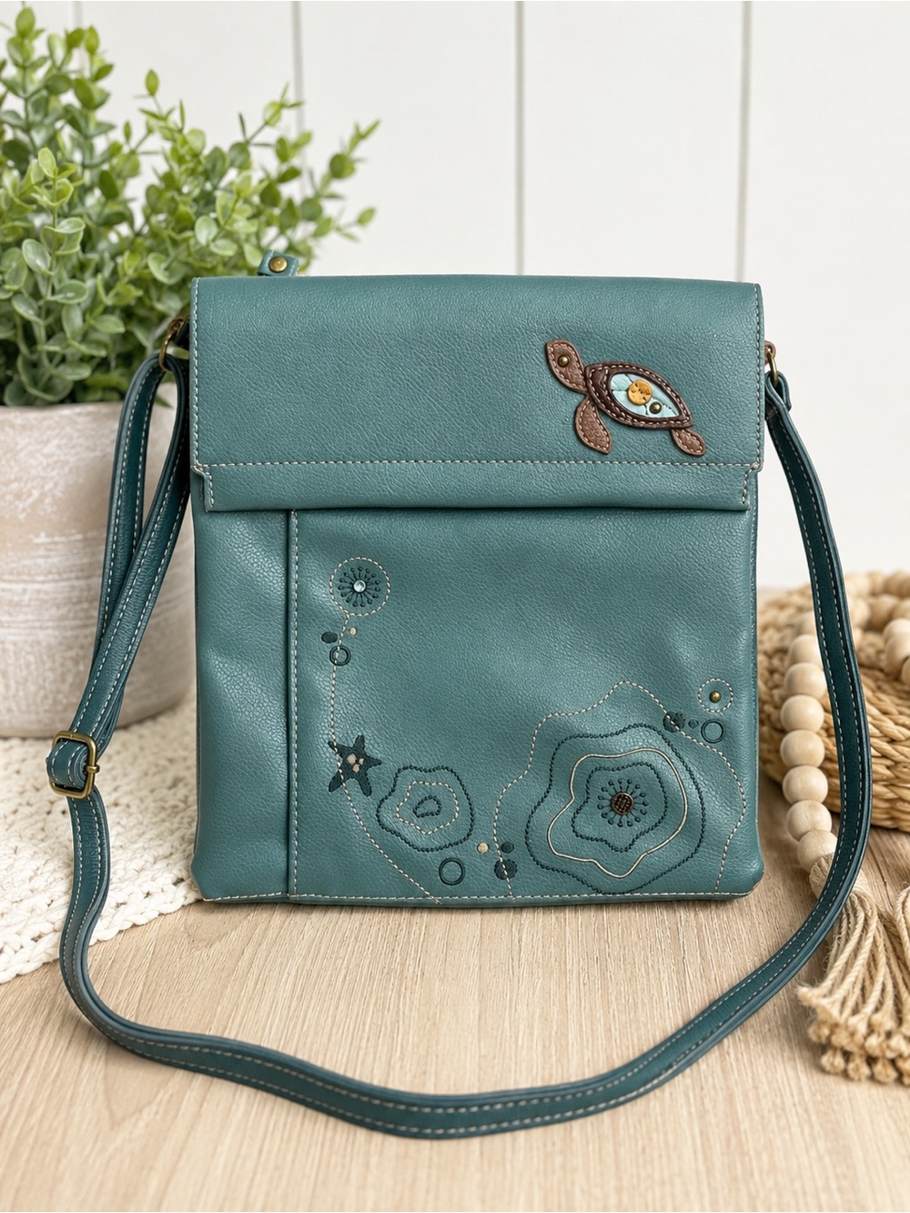 CHALA CRISS MESSENGER BAG - TURTLES - TEAL